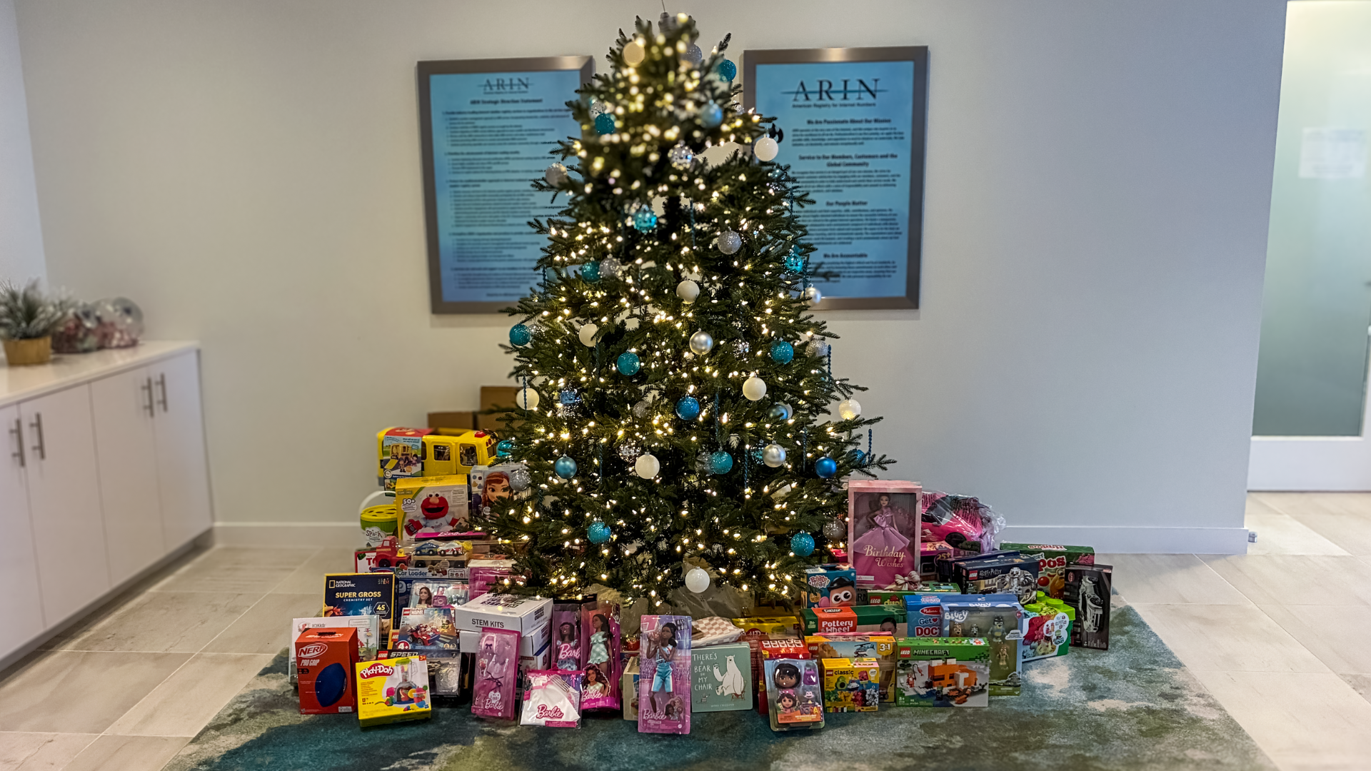 ARIN tree with gifts